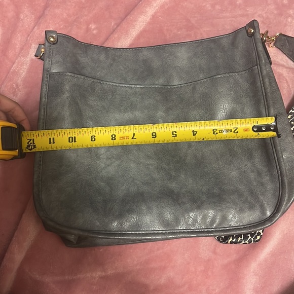 Boutique guitar strap purse - Picture 9 of 13